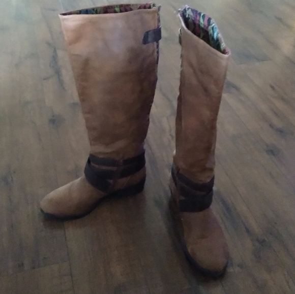 Francesca's - Brown Distressed Aztec Boots - Picture 2 of 5